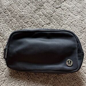 Lulu lemon black belt bag